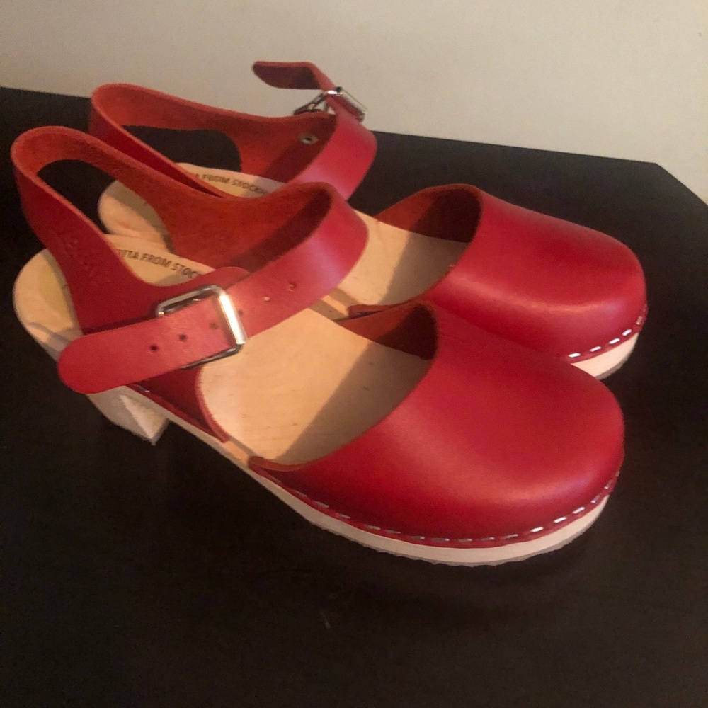 Brand new Lotta from Stockholm Red Clogs size 38